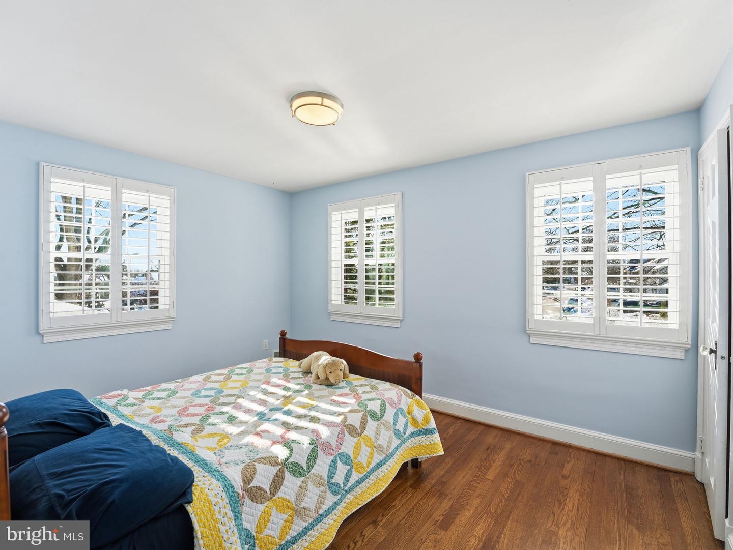 6223 26TH ROAD N, ARLINGTON, Virginia 22207, 4 Bedrooms Bedrooms, ,3 BathroomsBathrooms,Residential,For sale,6223 26TH ROAD N,VAAR2069512 MLS # VAAR2069512