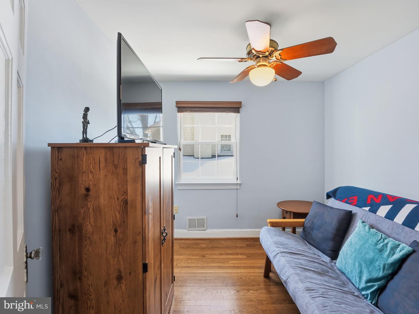 6223 26TH ROAD N, ARLINGTON, Virginia 22207, 4 Bedrooms Bedrooms, ,3 BathroomsBathrooms,Residential,For sale,6223 26TH ROAD N,VAAR2069512 MLS # VAAR2069512