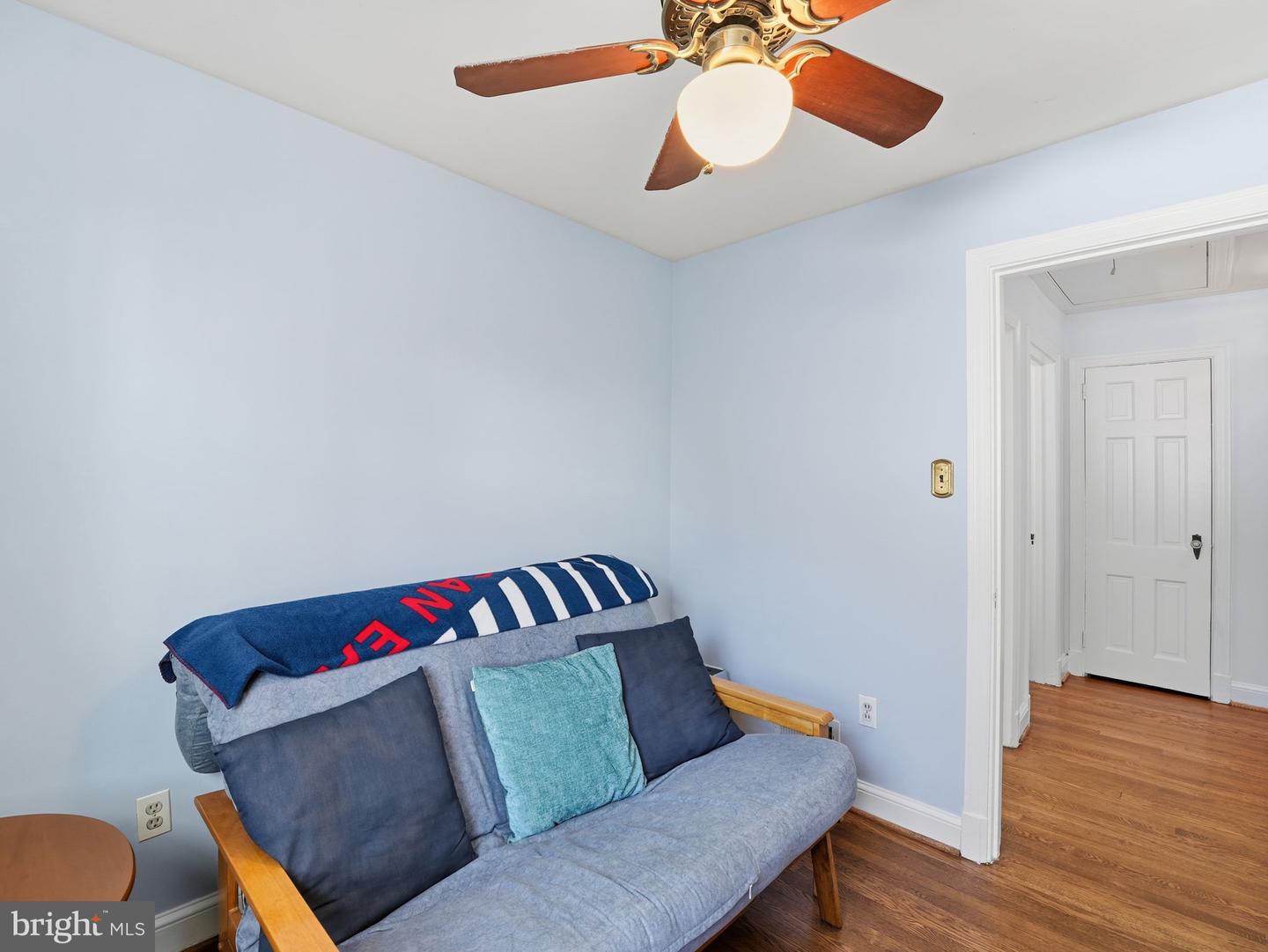 6223 26TH ROAD N, ARLINGTON, Virginia 22207, 4 Bedrooms Bedrooms, ,3 BathroomsBathrooms,Residential,For sale,6223 26TH ROAD N,VAAR2069512 MLS # VAAR2069512