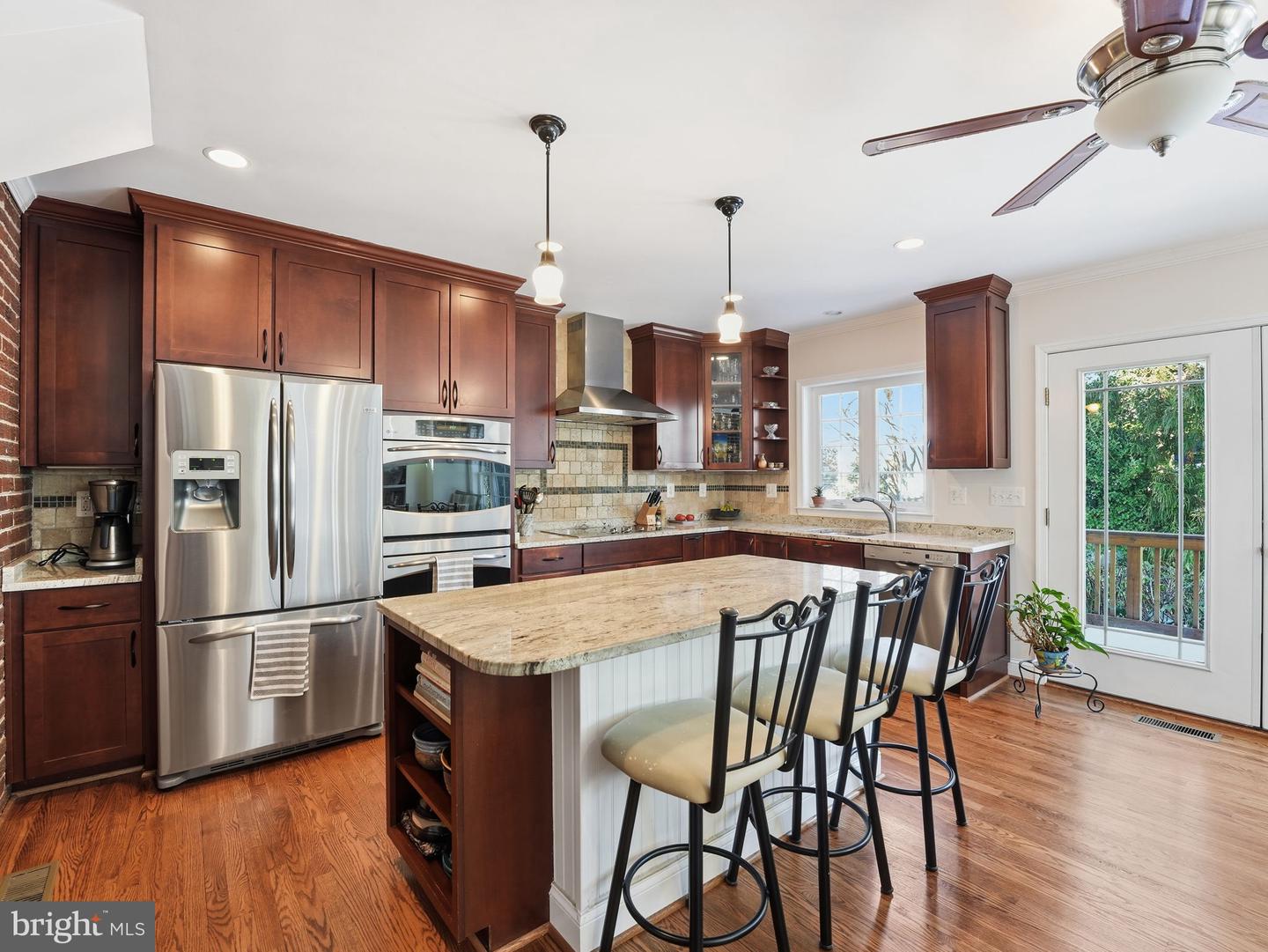 6223 26TH ROAD N, ARLINGTON, Virginia 22207, 4 Bedrooms Bedrooms, ,3 BathroomsBathrooms,Residential,For sale,6223 26TH ROAD N,VAAR2069512 MLS # VAAR2069512