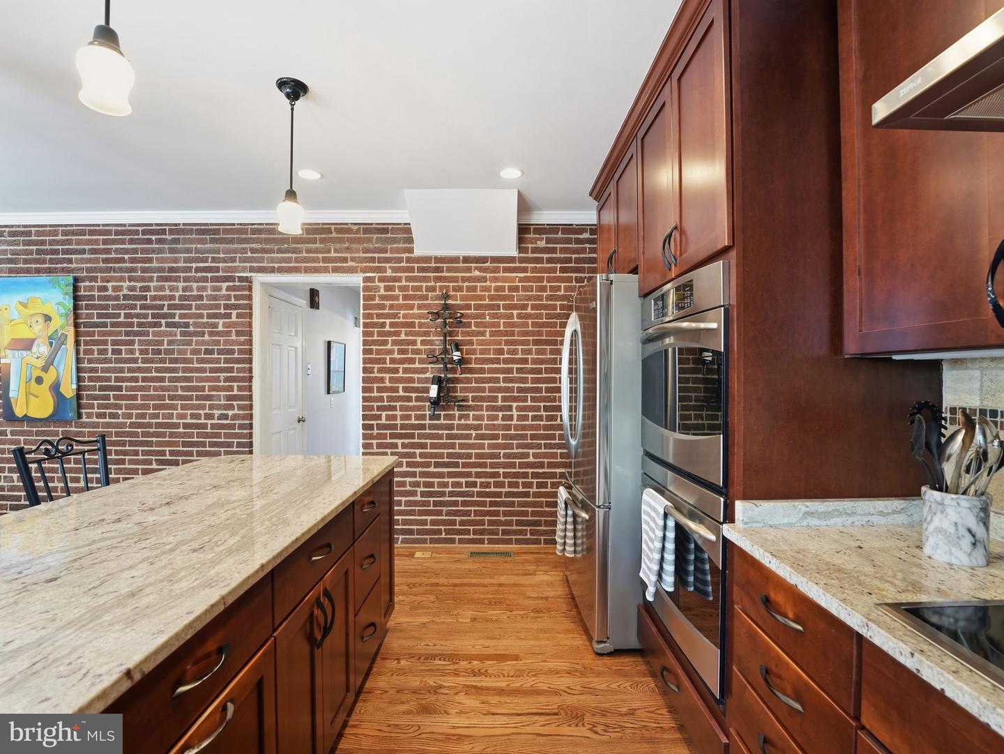 6223 26TH ROAD N, ARLINGTON, Virginia 22207, 4 Bedrooms Bedrooms, ,3 BathroomsBathrooms,Residential,For sale,6223 26TH ROAD N,VAAR2069512 MLS # VAAR2069512