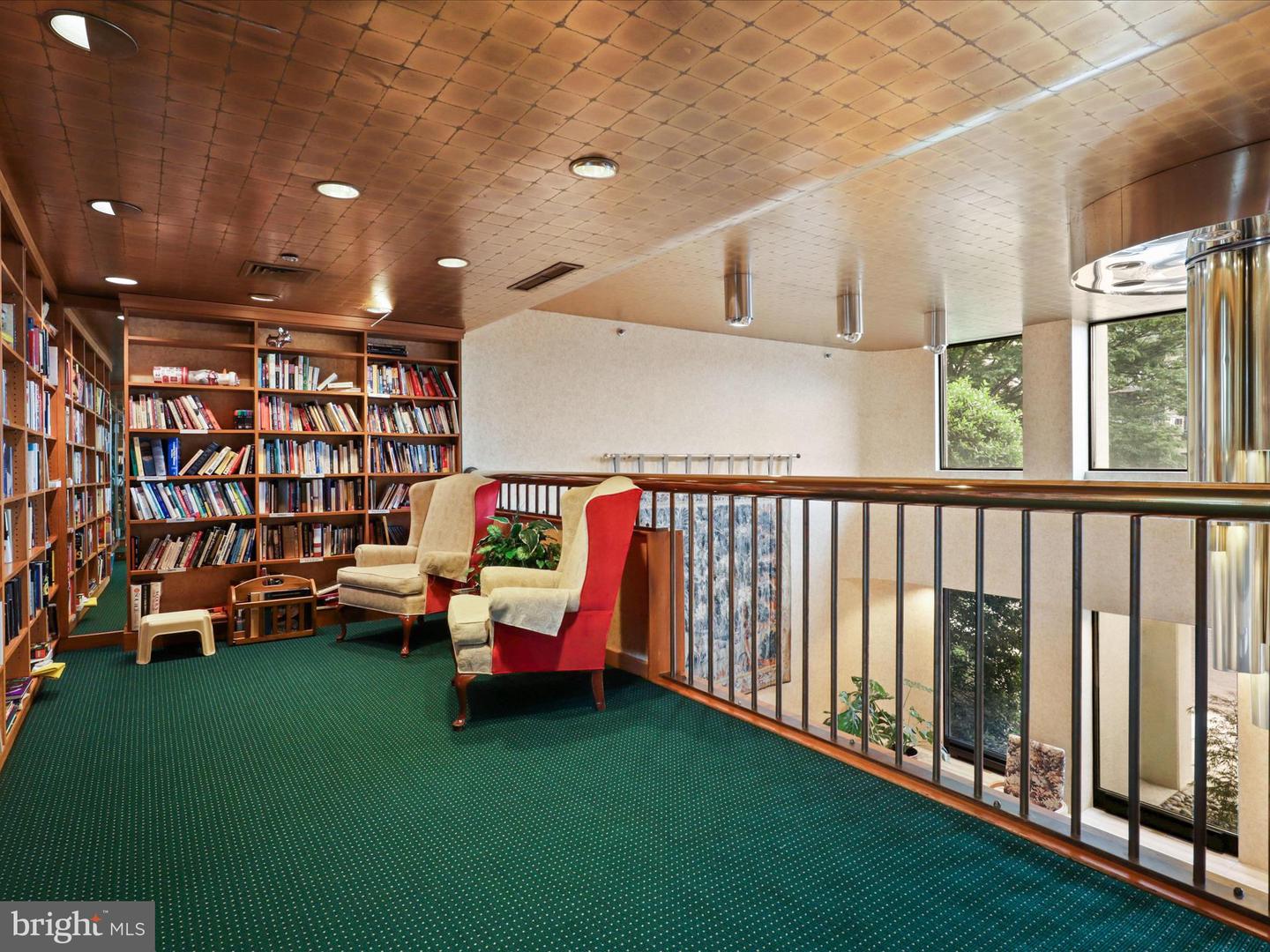 1016 S WAYNE ST #T-12, ARLINGTON, Virginia 22204, 2 Bedrooms Bedrooms, ,1 BathroomBathrooms,Residential,For sale,1016 S WAYNE ST #T-12,VAAR2069518 MLS # VAAR2069518