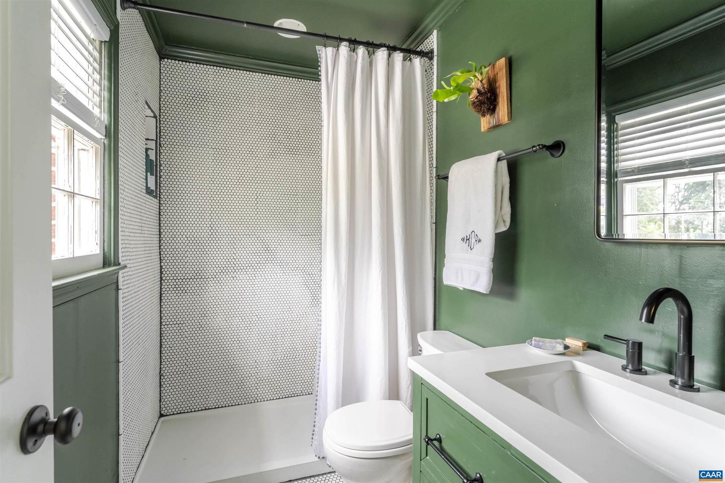 2302 WAKEFIELD RD, CHARLOTTESVILLE, Virginia 22901, 4 Bedrooms Bedrooms, ,3 BathroomsBathrooms,Residential,For sale,2302 WAKEFIELD RD,673843 MLS # 673843