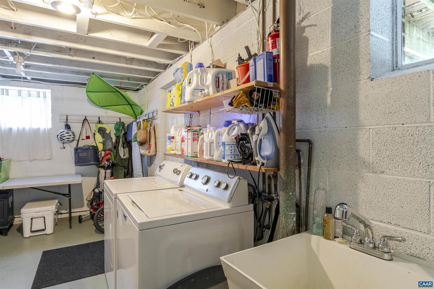 2302 WAKEFIELD RD, CHARLOTTESVILLE, Virginia 22901, 4 Bedrooms Bedrooms, ,3 BathroomsBathrooms,Residential,For sale,2302 WAKEFIELD RD,673843 MLS # 673843