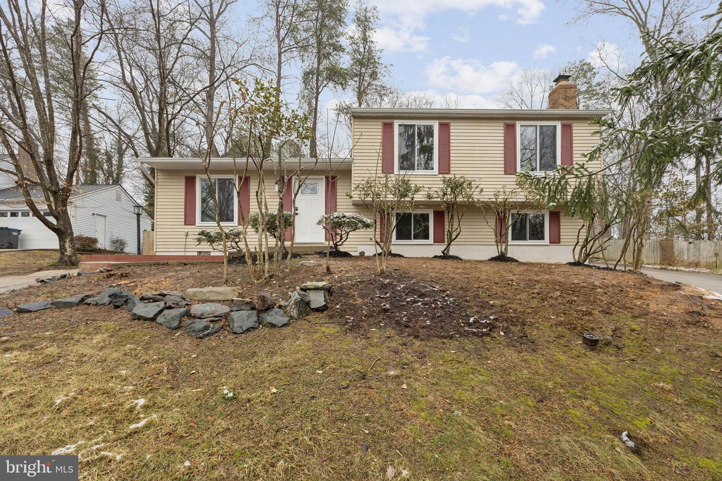 15915 FAIRWAY DR, DUMFRIES, Virginia 22025, 3 Bedrooms Bedrooms, ,3 BathroomsBathrooms,Residential,For sale,15915 FAIRWAY DR,VAPW2113510 MLS # VAPW2113510