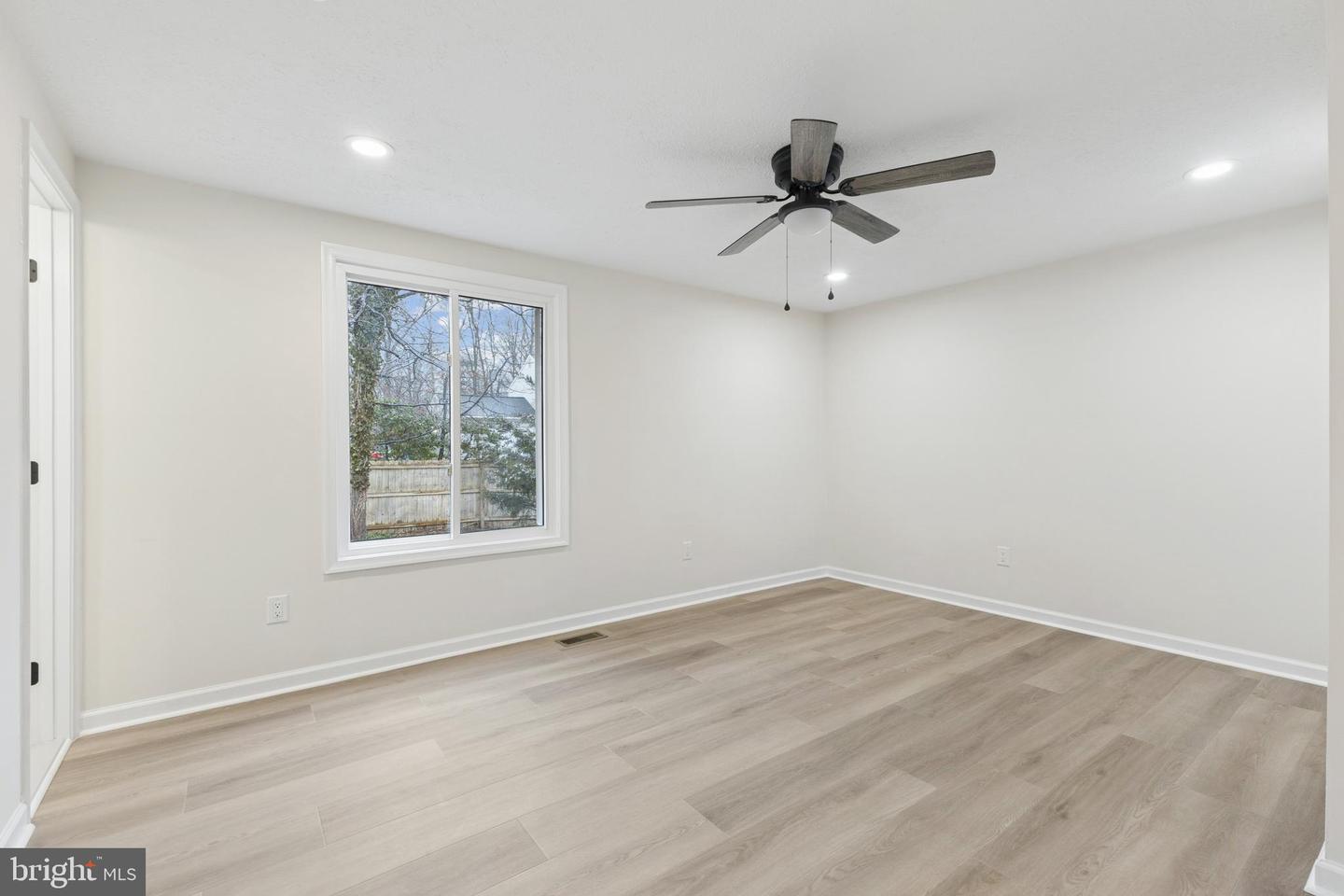 15915 FAIRWAY DR, DUMFRIES, Virginia 22025, 3 Bedrooms Bedrooms, ,3 BathroomsBathrooms,Residential,For sale,15915 FAIRWAY DR,VAPW2113510 MLS # VAPW2113510