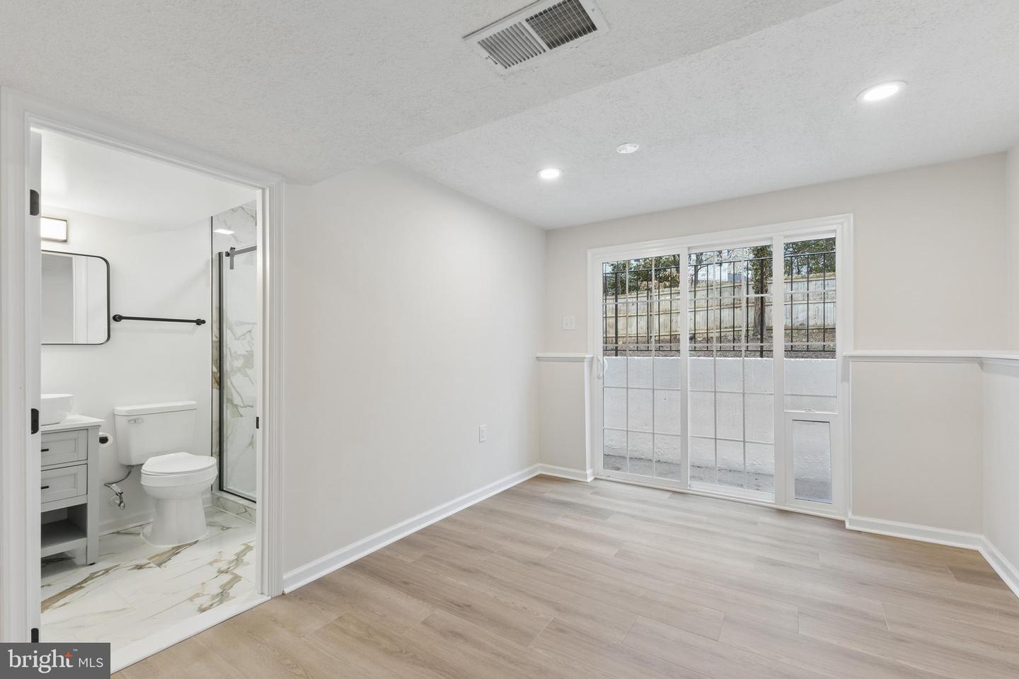 15915 FAIRWAY DR, DUMFRIES, Virginia 22025, 3 Bedrooms Bedrooms, ,3 BathroomsBathrooms,Residential,For sale,15915 FAIRWAY DR,VAPW2113510 MLS # VAPW2113510