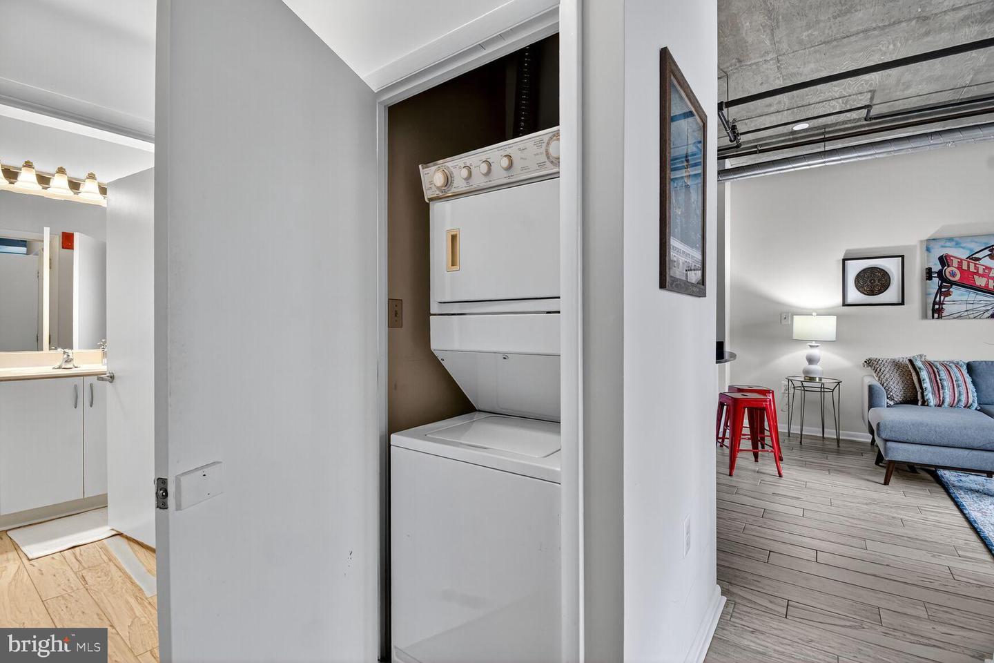 1300 N ST NW #214, WASHINGTON, District Of Columbia 20005, 1 Bedroom Bedrooms, 2 Rooms Rooms,1 BathroomBathrooms,Residential,For sale,1300 N ST NW #214,DCDC2248302 MLS # DCDC2248302