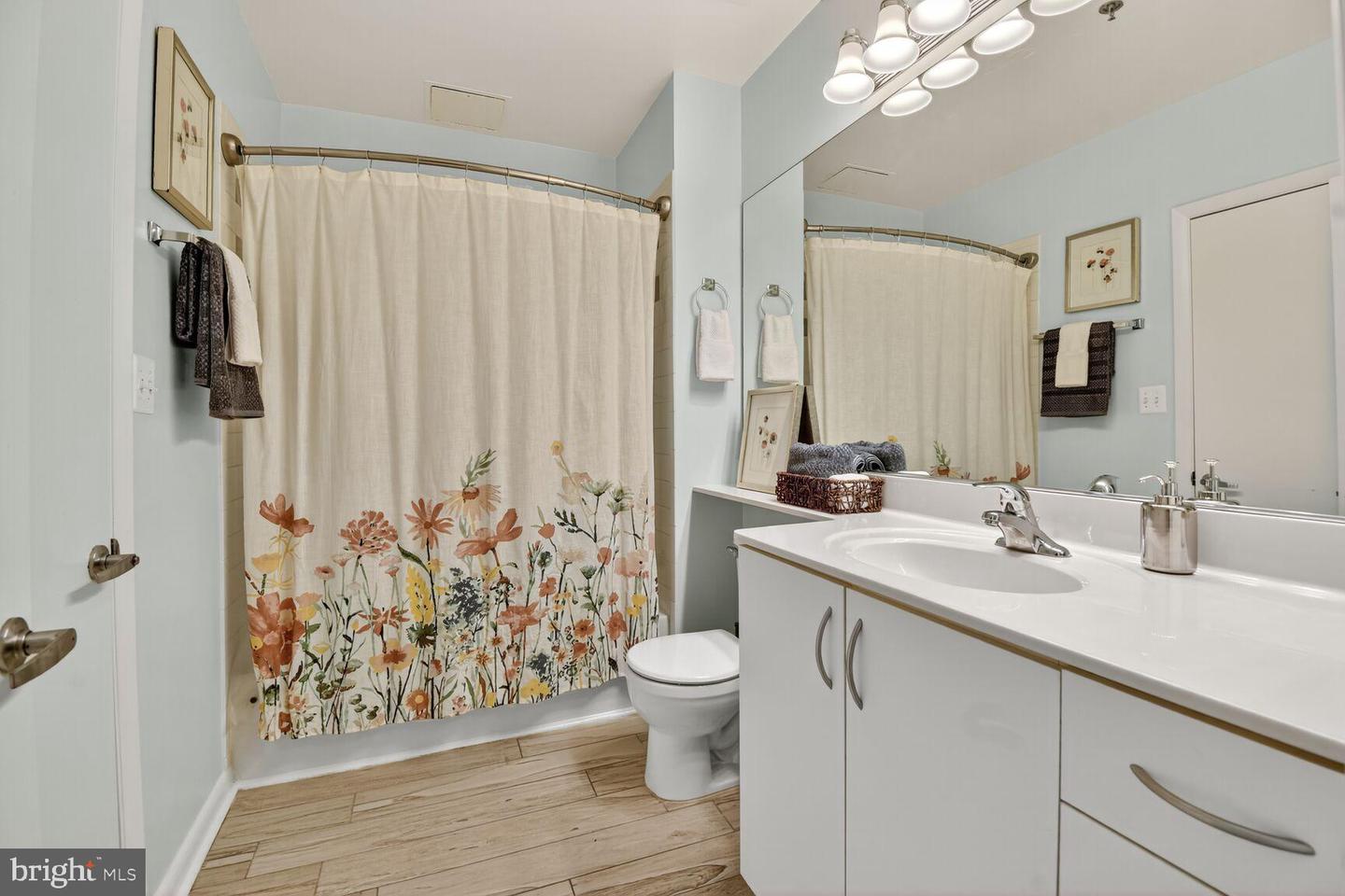 1300 N ST NW #214, WASHINGTON, District Of Columbia 20005, 1 Bedroom Bedrooms, 2 Rooms Rooms,1 BathroomBathrooms,Residential,For sale,1300 N ST NW #214,DCDC2248302 MLS # DCDC2248302