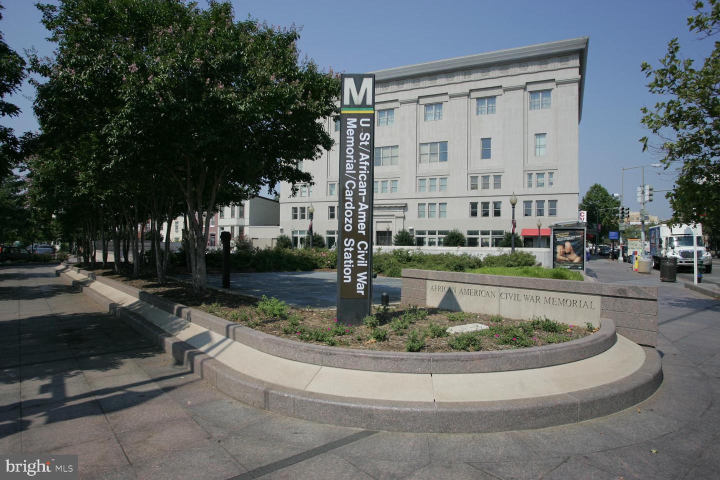 1300 N ST NW #214, WASHINGTON, District Of Columbia 20005, 1 Bedroom Bedrooms, 2 Rooms Rooms,1 BathroomBathrooms,Residential,For sale,1300 N ST NW #214,DCDC2248302 MLS # DCDC2248302