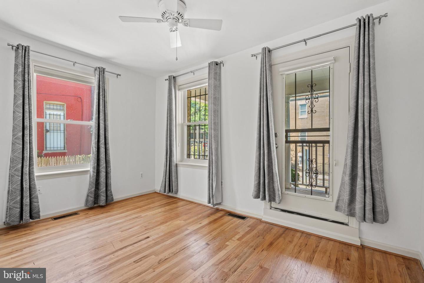 1030 FAIRMONT ST NW #104, WASHINGTON, District Of Columbia 20001, 3 Bedrooms Bedrooms, ,2 BathroomsBathrooms,Residential,For sale,1030 FAIRMONT ST NW #104,DCDC2248466 MLS # DCDC2248466