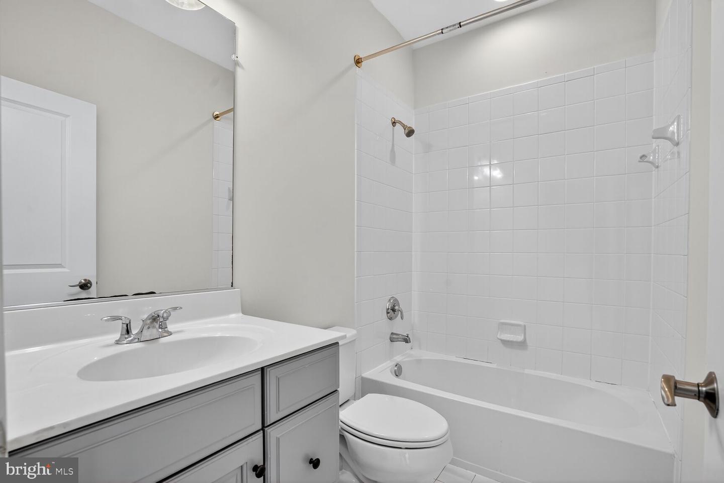 15272 CARTERSVILLE CT, HAYMARKET, Virginia 20169, 3 Bedrooms Bedrooms, ,3 BathroomsBathrooms,Residential,For sale,15272 CARTERSVILLE CT,VAPW2113516 MLS # VAPW2113516