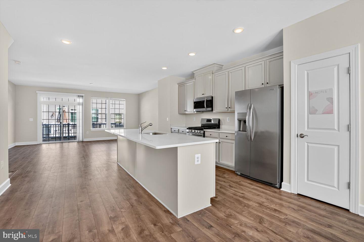 15272 CARTERSVILLE CT, HAYMARKET, Virginia 20169, 3 Bedrooms Bedrooms, ,3 BathroomsBathrooms,Residential,For sale,15272 CARTERSVILLE CT,VAPW2113516 MLS # VAPW2113516