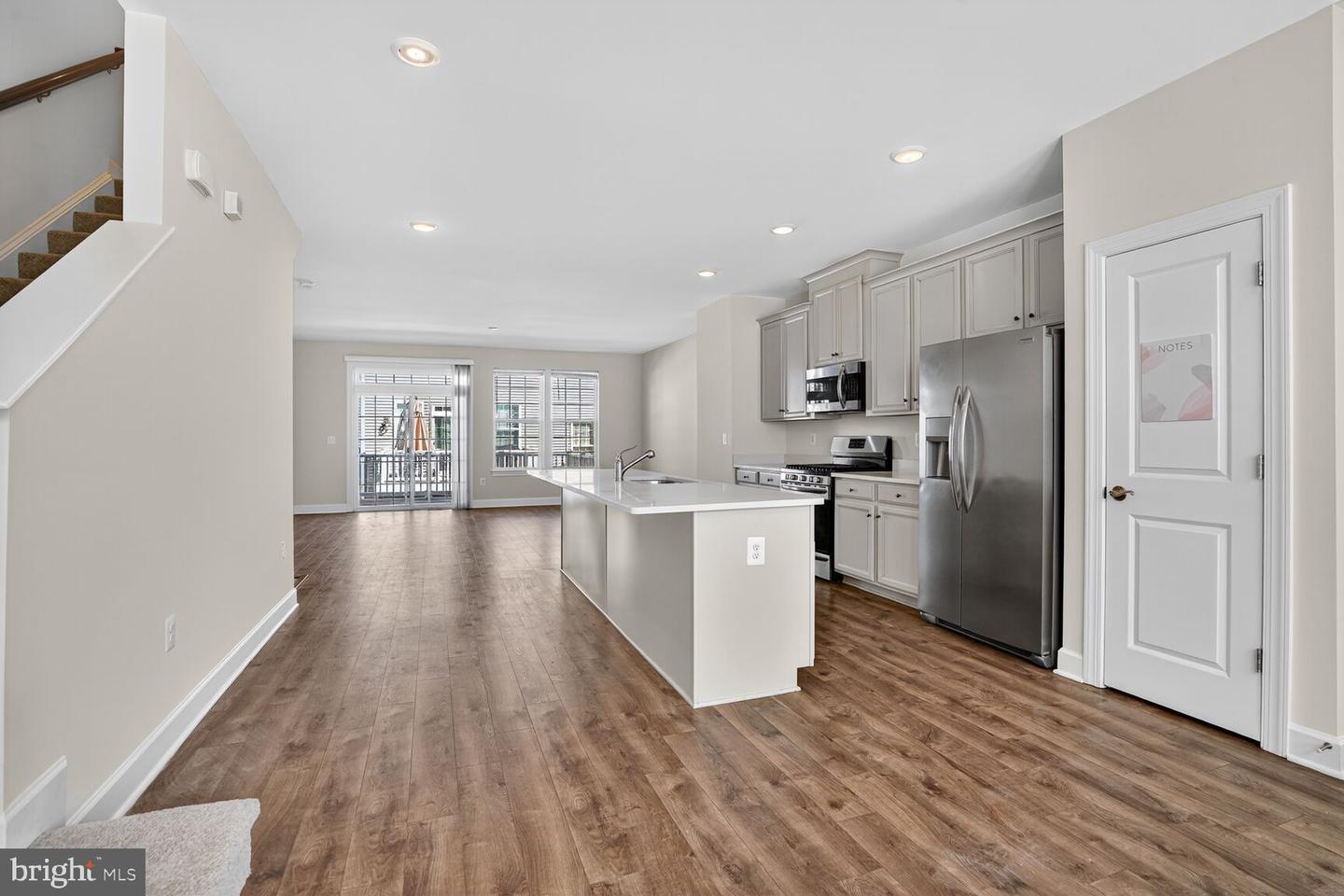 15272 CARTERSVILLE CT, HAYMARKET, Virginia 20169, 3 Bedrooms Bedrooms, ,3 BathroomsBathrooms,Residential,For sale,15272 CARTERSVILLE CT,VAPW2113516 MLS # VAPW2113516