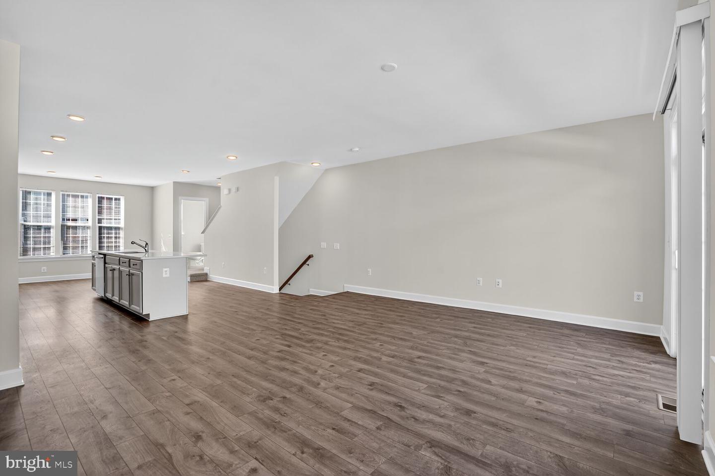 15272 CARTERSVILLE CT, HAYMARKET, Virginia 20169, 3 Bedrooms Bedrooms, ,3 BathroomsBathrooms,Residential,For sale,15272 CARTERSVILLE CT,VAPW2113516 MLS # VAPW2113516