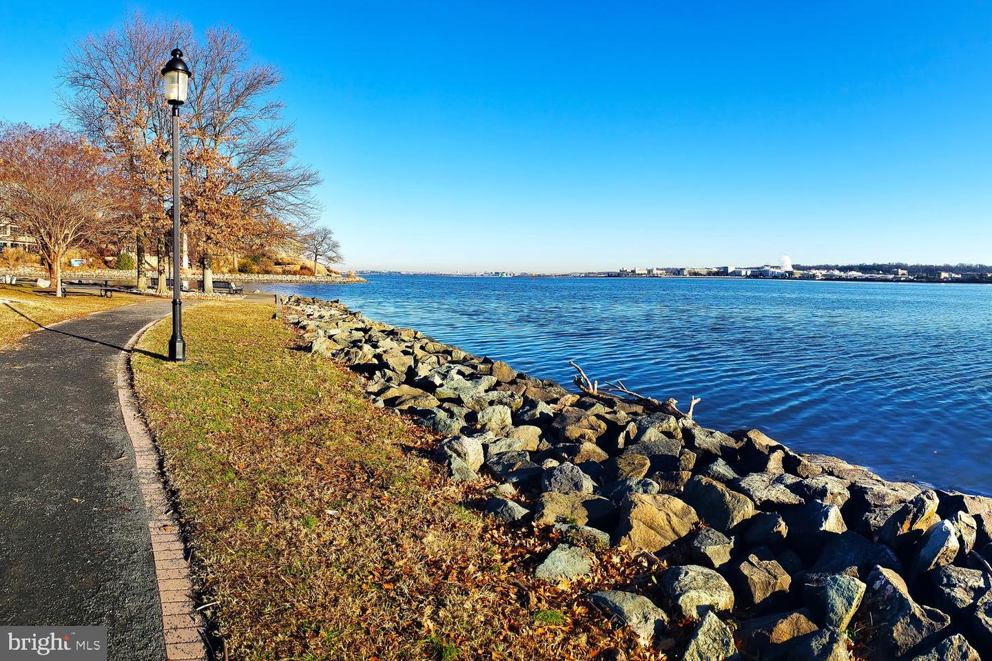 55 SKYHILL RD #101, ALEXANDRIA, Virginia 22314, 3 Bedrooms Bedrooms, ,2 BathroomsBathrooms,Residential,For sale,55 SKYHILL RD #101,VAAX2054642 MLS # VAAX2054642