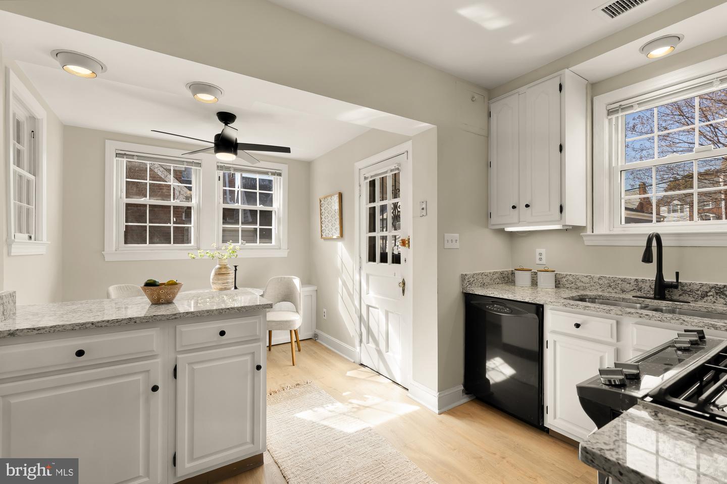 3918 17TH PL NE, WASHINGTON, District Of Columbia 20018, 4 Bedrooms Bedrooms, ,2 BathroomsBathrooms,Residential,For sale,3918 17TH PL NE,DCDC2248352 MLS # DCDC2248352