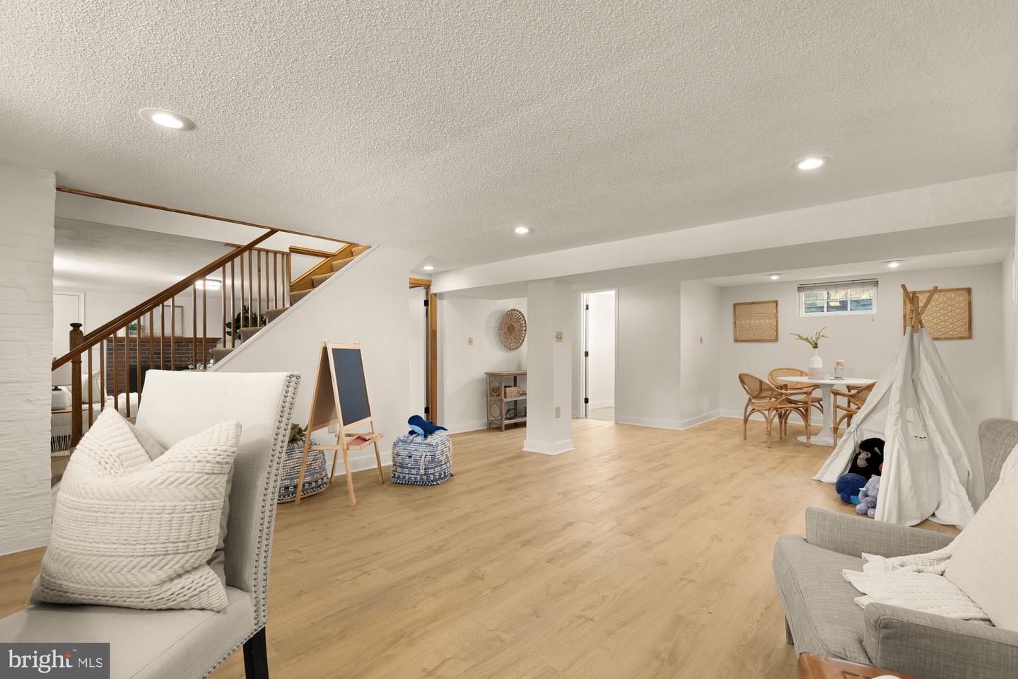 3918 17TH PL NE, WASHINGTON, District Of Columbia 20018, 4 Bedrooms Bedrooms, ,2 BathroomsBathrooms,Residential,For sale,3918 17TH PL NE,DCDC2248352 MLS # DCDC2248352