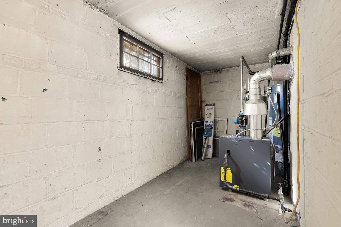 3918 17TH PL NE, WASHINGTON, District Of Columbia 20018, 4 Bedrooms Bedrooms, ,2 BathroomsBathrooms,Residential,For sale,3918 17TH PL NE,DCDC2248352 MLS # DCDC2248352