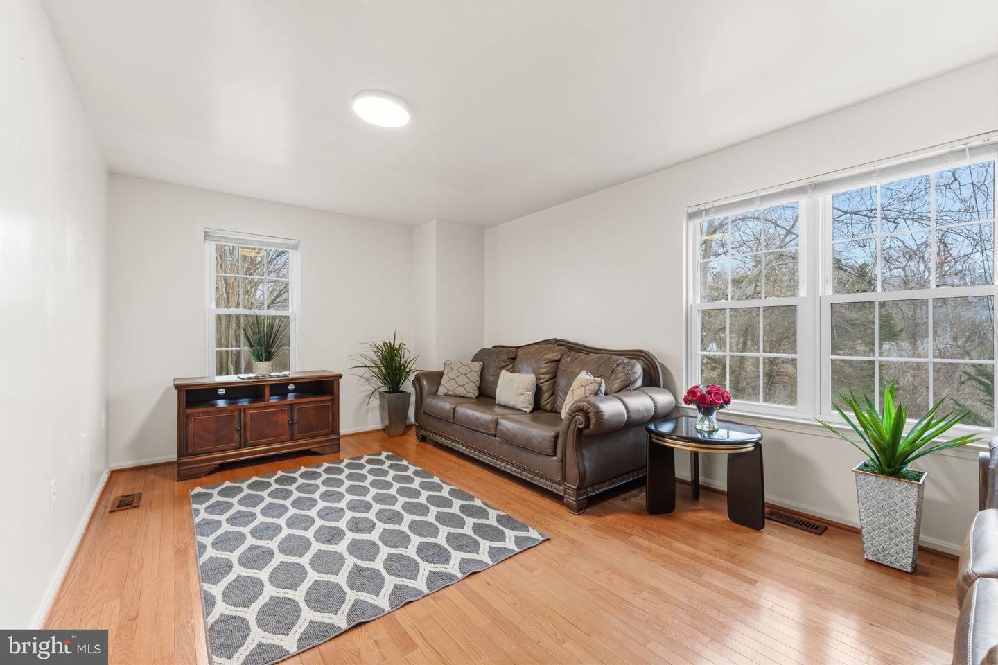 5765 HERITAGE HILL DR, ALEXANDRIA, Virginia 22310, 3 Bedrooms Bedrooms, ,2 BathroomsBathrooms,Residential,For sale,5765 HERITAGE HILL DR,VAFX2293506 MLS # VAFX2293506