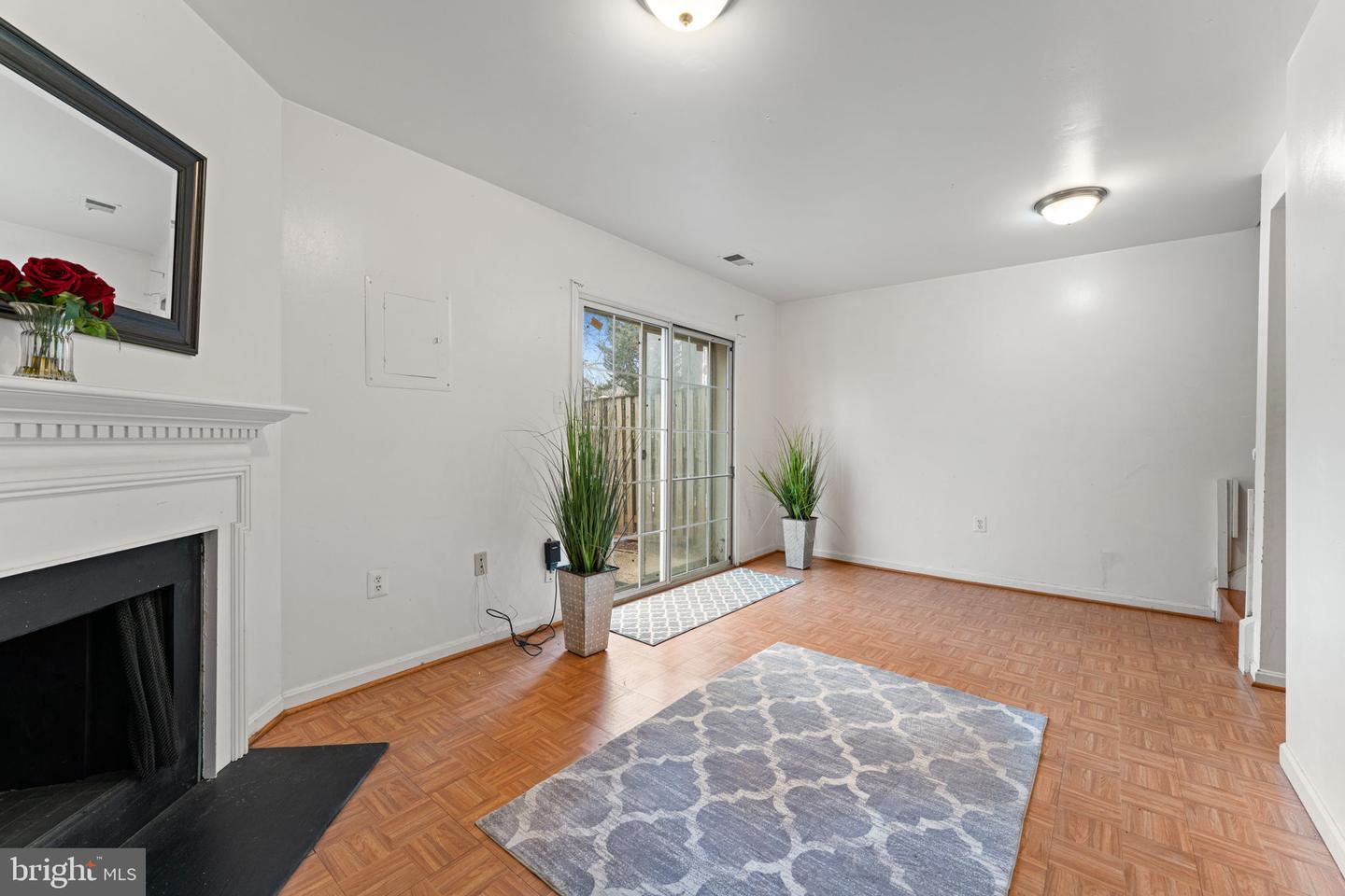 5765 HERITAGE HILL DR, ALEXANDRIA, Virginia 22310, 3 Bedrooms Bedrooms, ,2 BathroomsBathrooms,Residential,For sale,5765 HERITAGE HILL DR,VAFX2293506 MLS # VAFX2293506