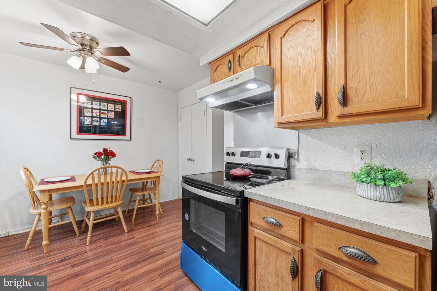 5765 HERITAGE HILL DR, ALEXANDRIA, Virginia 22310, 3 Bedrooms Bedrooms, ,2 BathroomsBathrooms,Residential,For sale,5765 HERITAGE HILL DR,VAFX2293506 MLS # VAFX2293506