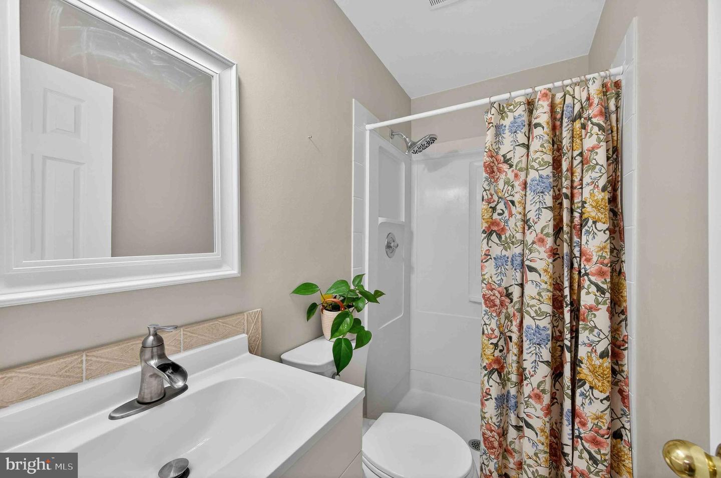 10314 REID LN, NOKESVILLE, Virginia 20181, 4 Bedrooms Bedrooms, ,3 BathroomsBathrooms,Residential,For sale,10314 REID LN,VAPW2113562 MLS # VAPW2113562