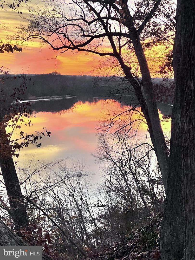 110 OLD LANDING CT, FREDERICKSBURG, Virginia 22405, 4 Bedrooms Bedrooms, ,2 BathroomsBathrooms,Residential,For sale,110 OLD LANDING CT,VAST2046538 MLS # VAST2046538