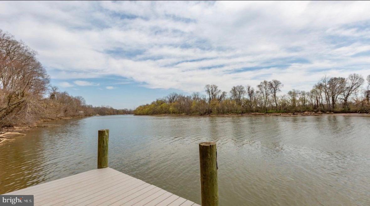 110 OLD LANDING CT, FREDERICKSBURG, Virginia 22405, 4 Bedrooms Bedrooms, ,2 BathroomsBathrooms,Residential,For sale,110 OLD LANDING CT,VAST2046538 MLS # VAST2046538