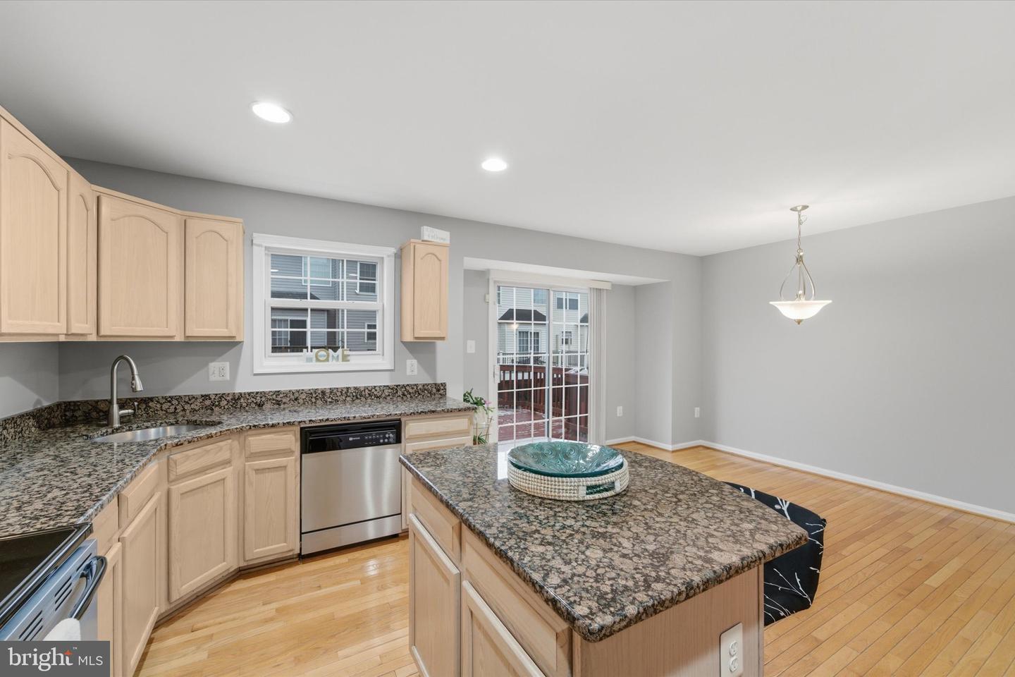 8513 TACKHOUSE LOOP, GAINESVILLE, Virginia 20155, 4 Bedrooms Bedrooms, ,3 BathroomsBathrooms,Residential,For sale,8513 TACKHOUSE LOOP,VAPW2113564 MLS # VAPW2113564