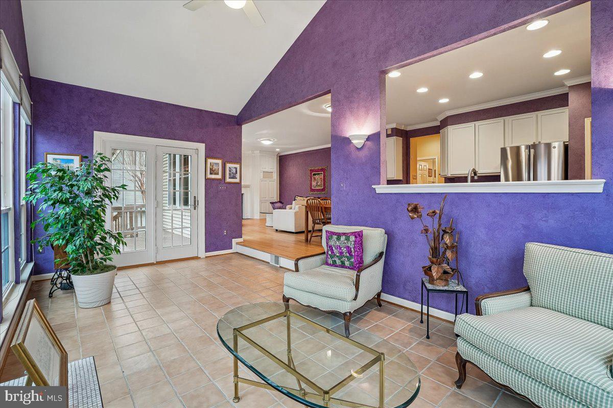 9804 CRESENCE WAY, FAIRFAX, Virginia 22032, 4 Bedrooms Bedrooms, ,2 BathroomsBathrooms,Residential,For sale,9804 CRESENCE WAY,VAFC2007858 MLS # VAFC2007858