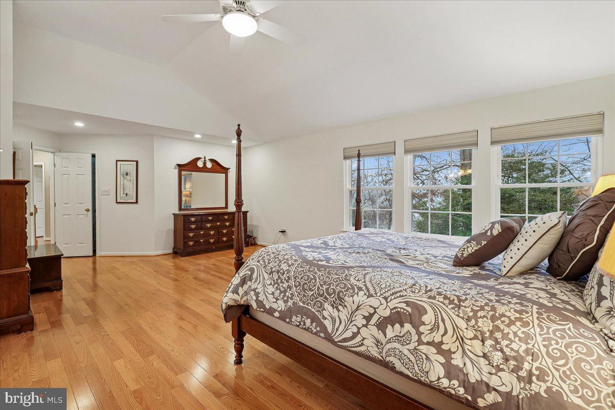 9804 CRESENCE WAY, FAIRFAX, Virginia 22032, 4 Bedrooms Bedrooms, ,2 BathroomsBathrooms,Residential,For sale,9804 CRESENCE WAY,VAFC2007858 MLS # VAFC2007858