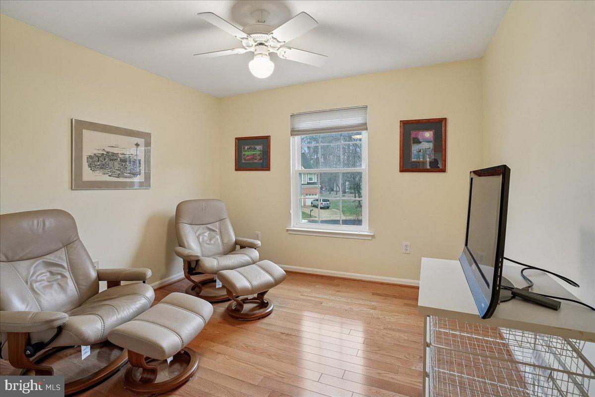 9804 CRESENCE WAY, FAIRFAX, Virginia 22032, 4 Bedrooms Bedrooms, ,2 BathroomsBathrooms,Residential,For sale,9804 CRESENCE WAY,VAFC2007858 MLS # VAFC2007858