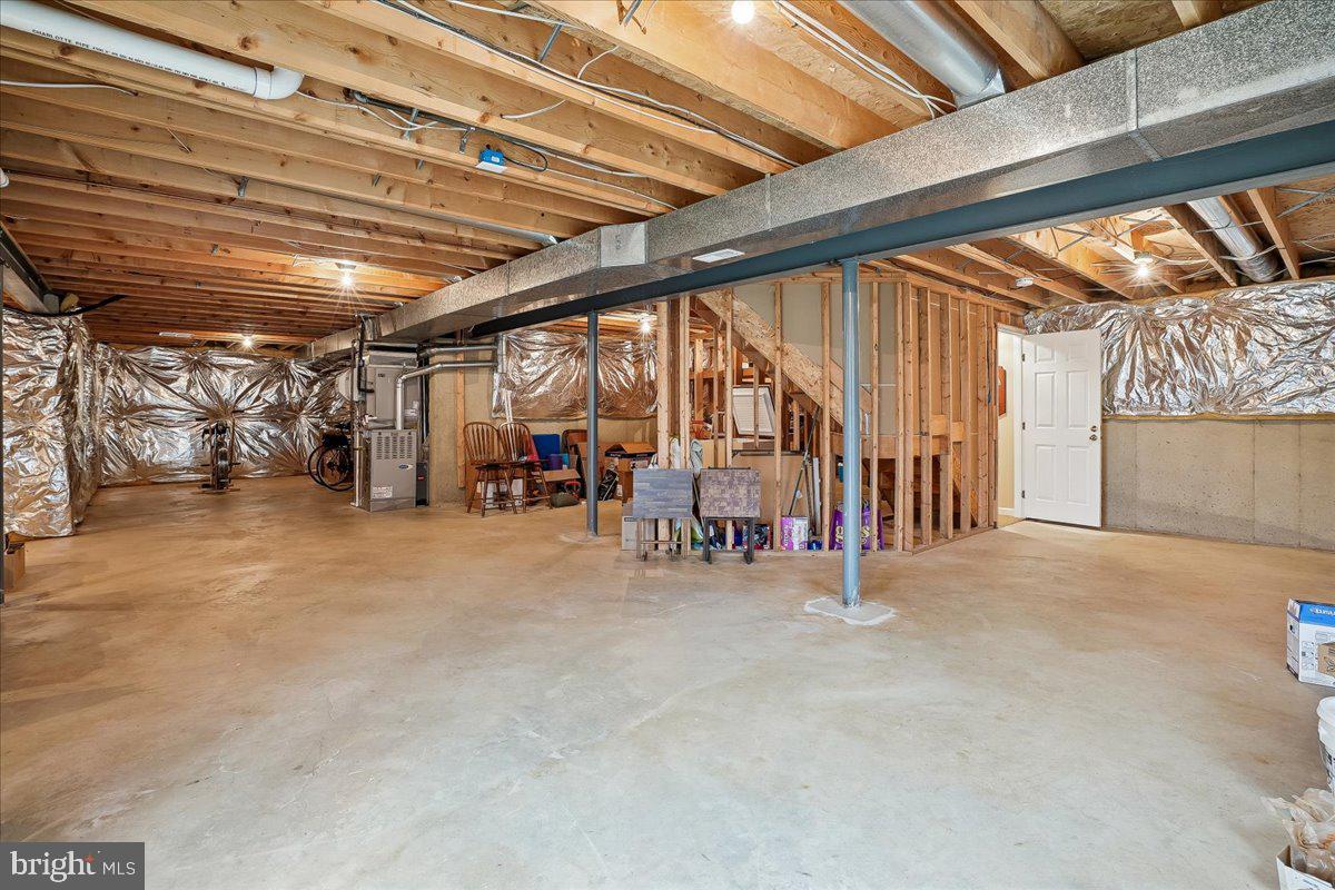 9804 CRESENCE WAY, FAIRFAX, Virginia 22032, 4 Bedrooms Bedrooms, ,2 BathroomsBathrooms,Residential,For sale,9804 CRESENCE WAY,VAFC2007858 MLS # VAFC2007858