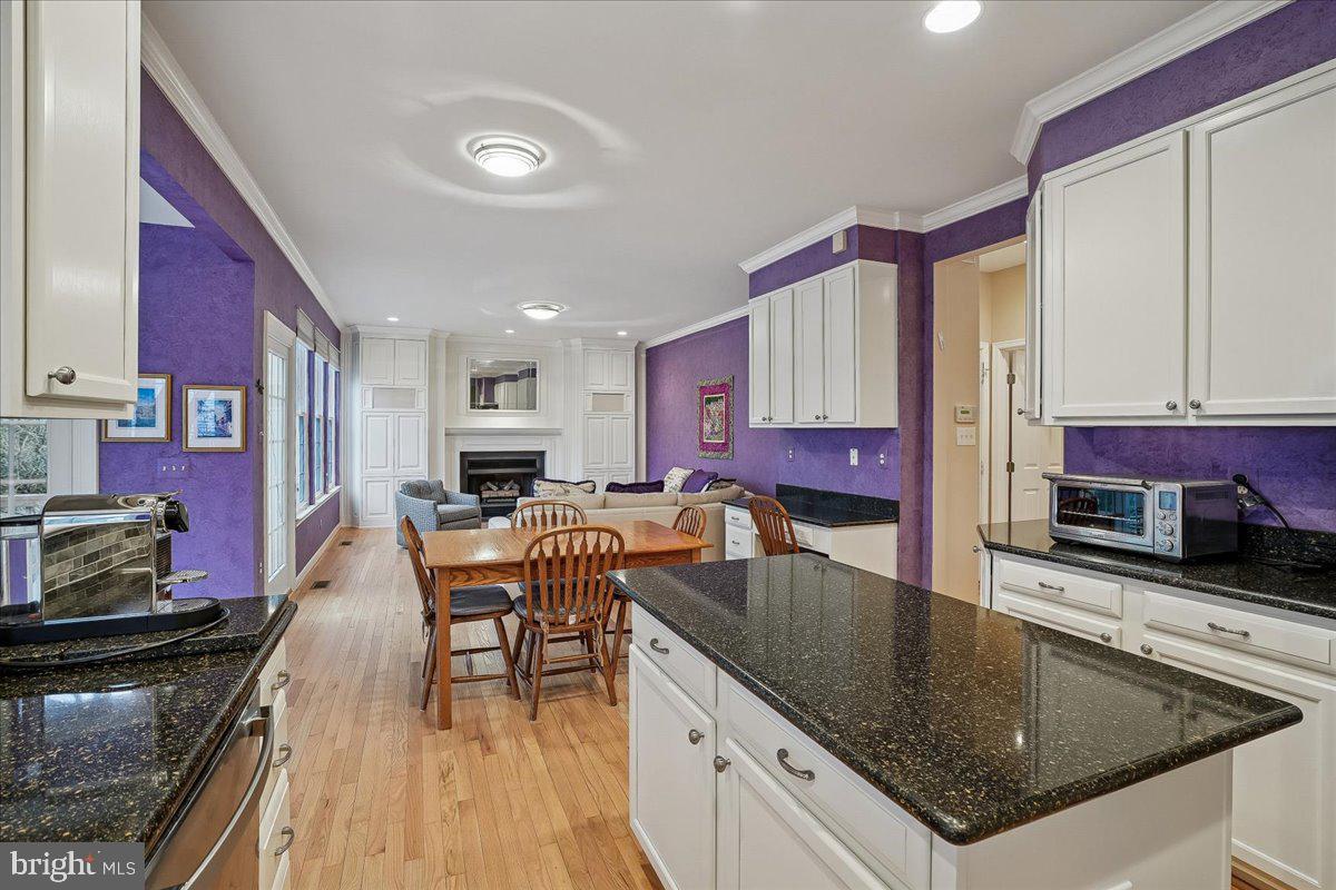 9804 CRESENCE WAY, FAIRFAX, Virginia 22032, 4 Bedrooms Bedrooms, ,2 BathroomsBathrooms,Residential,For sale,9804 CRESENCE WAY,VAFC2007858 MLS # VAFC2007858