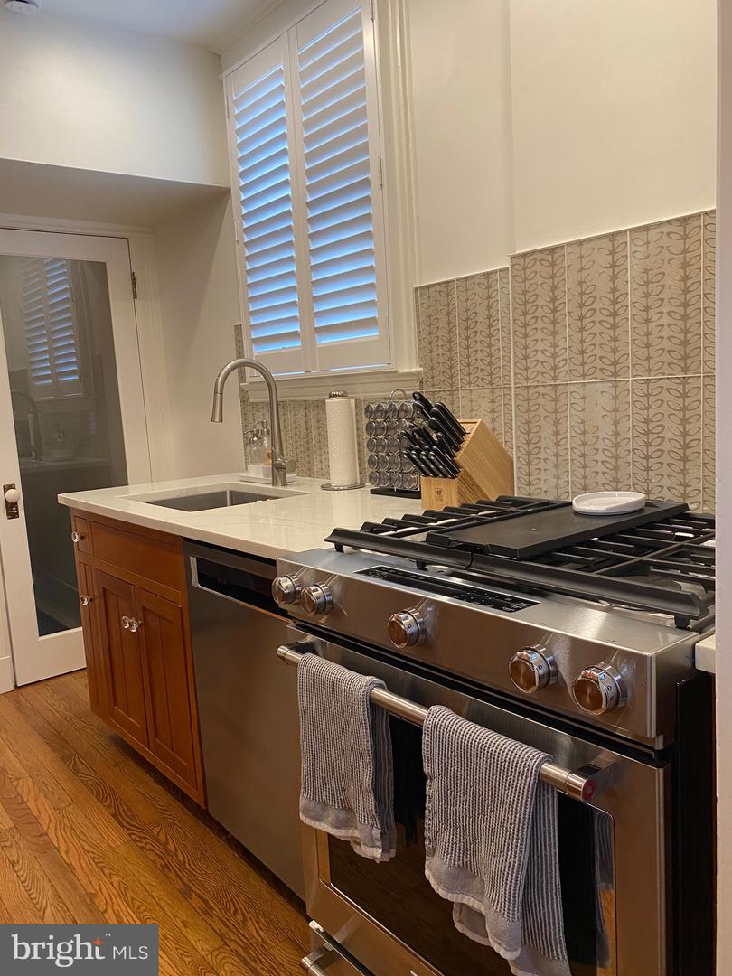 4445 FARADAY PL NW, WASHINGTON, District Of Columbia 20016, 3 Bedrooms Bedrooms, ,2 BathroomsBathrooms,Residential,For sale,4445 FARADAY PL NW,DCDC2248436 MLS # DCDC2248436