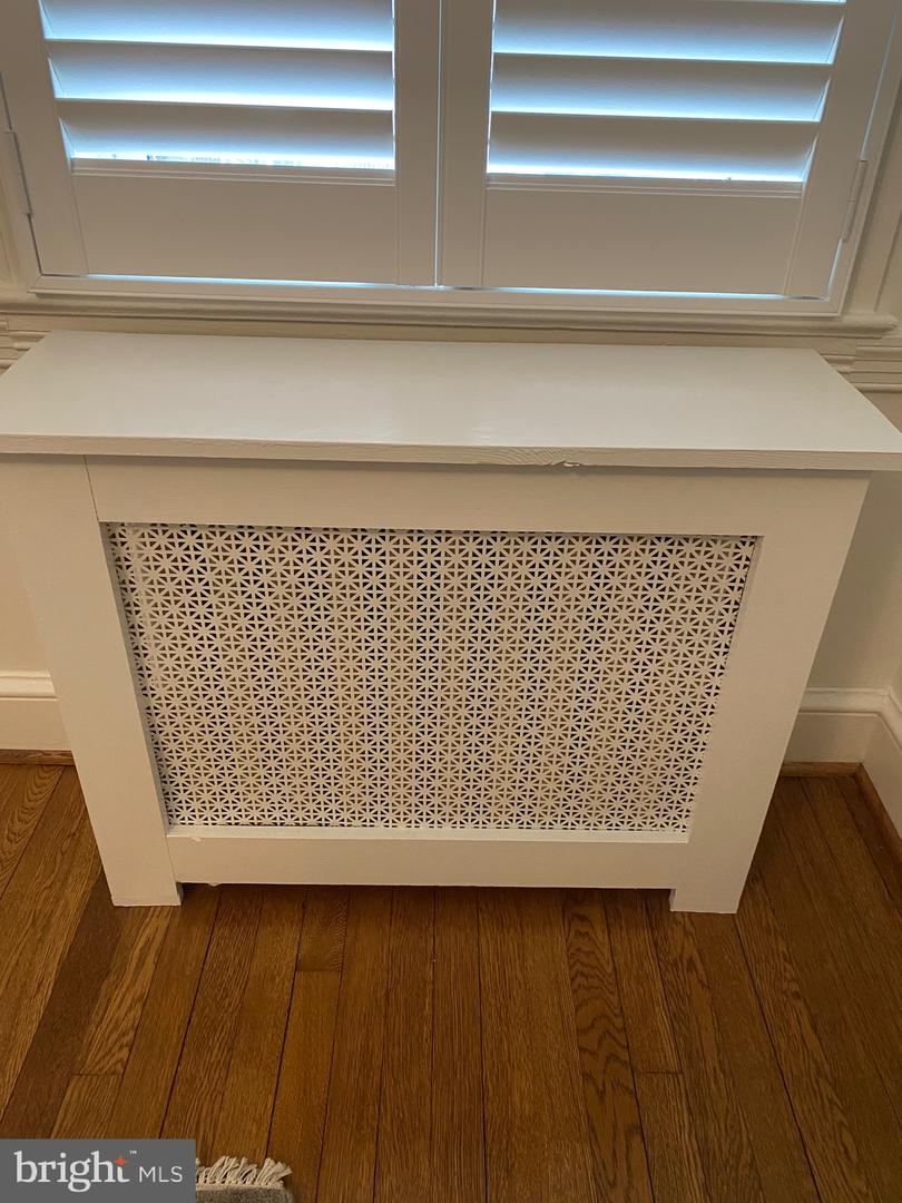 4445 FARADAY PL NW, WASHINGTON, District Of Columbia 20016, 3 Bedrooms Bedrooms, ,2 BathroomsBathrooms,Residential,For sale,4445 FARADAY PL NW,DCDC2248436 MLS # DCDC2248436