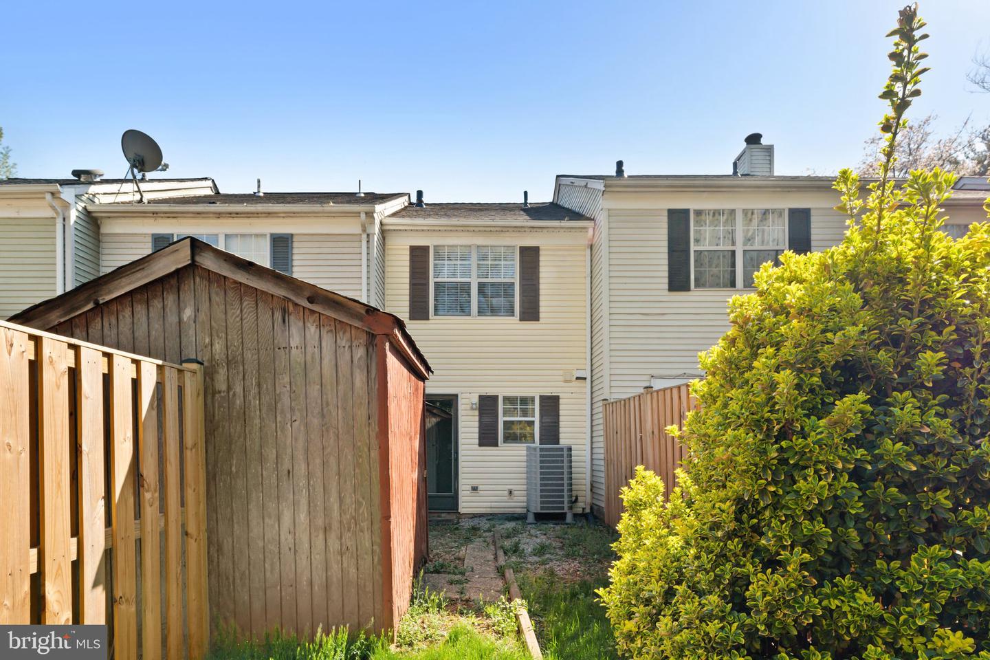 34 PALMER CT, STERLING, Virginia 20165, 2 Bedrooms Bedrooms, ,1 BathroomBathrooms,Residential,For sale,34 PALMER CT,VALO2117164 MLS # VALO2117164