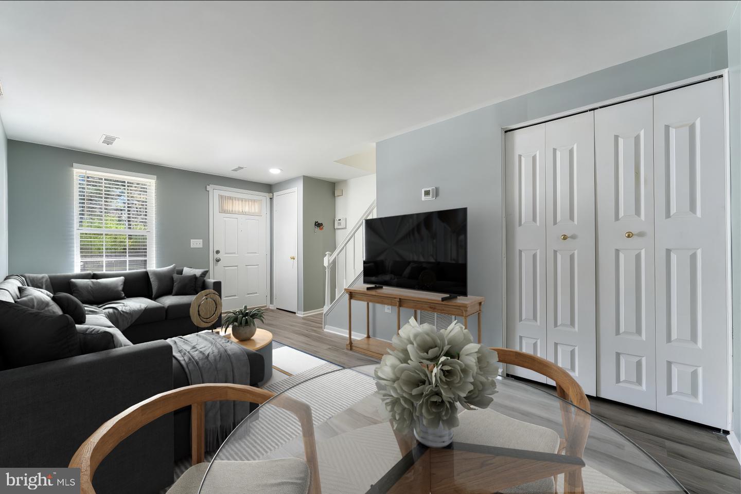 34 PALMER CT, STERLING, Virginia 20165, 2 Bedrooms Bedrooms, ,1 BathroomBathrooms,Residential,For sale,34 PALMER CT,VALO2117164 MLS # VALO2117164