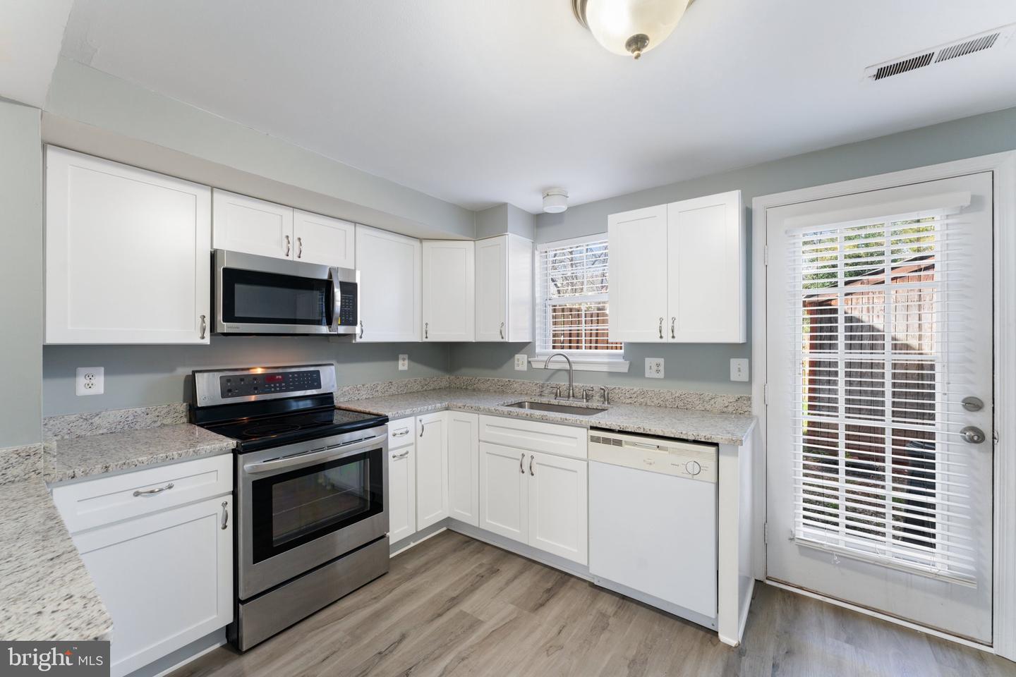 34 PALMER CT, STERLING, Virginia 20165, 2 Bedrooms Bedrooms, ,1 BathroomBathrooms,Residential,For sale,34 PALMER CT,VALO2117164 MLS # VALO2117164