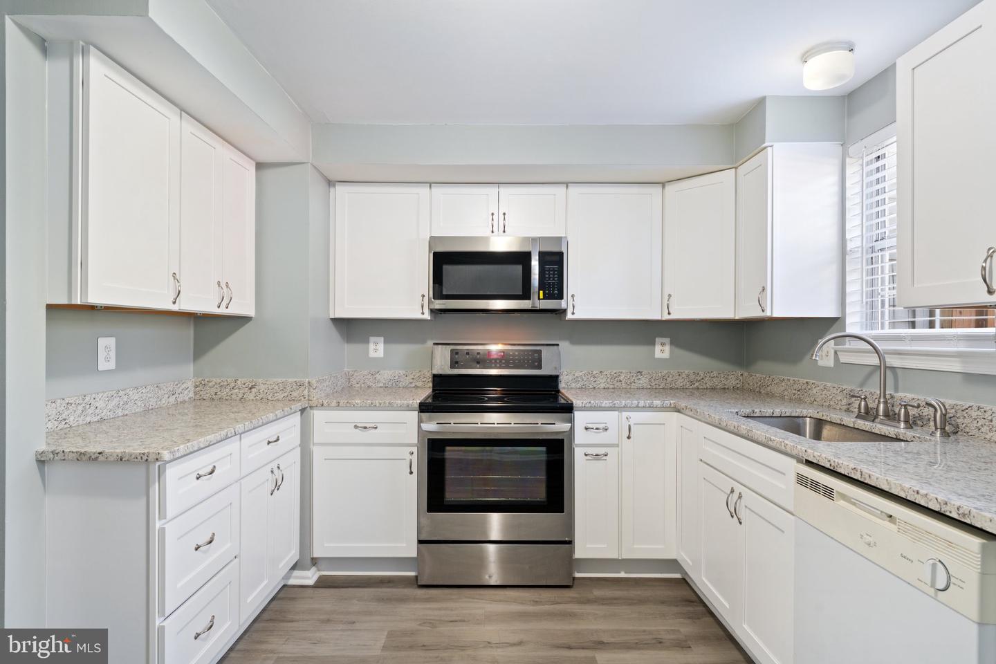 34 PALMER CT, STERLING, Virginia 20165, 2 Bedrooms Bedrooms, ,1 BathroomBathrooms,Residential,For sale,34 PALMER CT,VALO2117164 MLS # VALO2117164