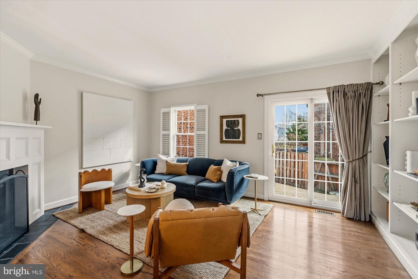 2305 COMMONWEALTH AVE, ALEXANDRIA, Virginia 22301, 3 Bedrooms Bedrooms, ,2 BathroomsBathrooms,Residential,For sale,2305 COMMONWEALTH AVE,VAAX2054666 MLS # VAAX2054666