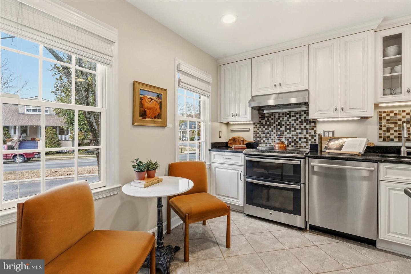 2305 COMMONWEALTH AVE, ALEXANDRIA, Virginia 22301, 3 Bedrooms Bedrooms, ,2 BathroomsBathrooms,Residential,For sale,2305 COMMONWEALTH AVE,VAAX2054666 MLS # VAAX2054666