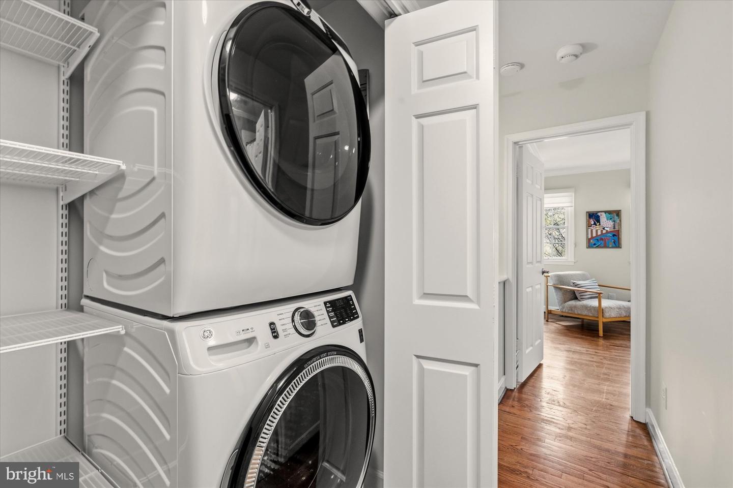 2305 COMMONWEALTH AVE, ALEXANDRIA, Virginia 22301, 3 Bedrooms Bedrooms, ,2 BathroomsBathrooms,Residential,For sale,2305 COMMONWEALTH AVE,VAAX2054666 MLS # VAAX2054666