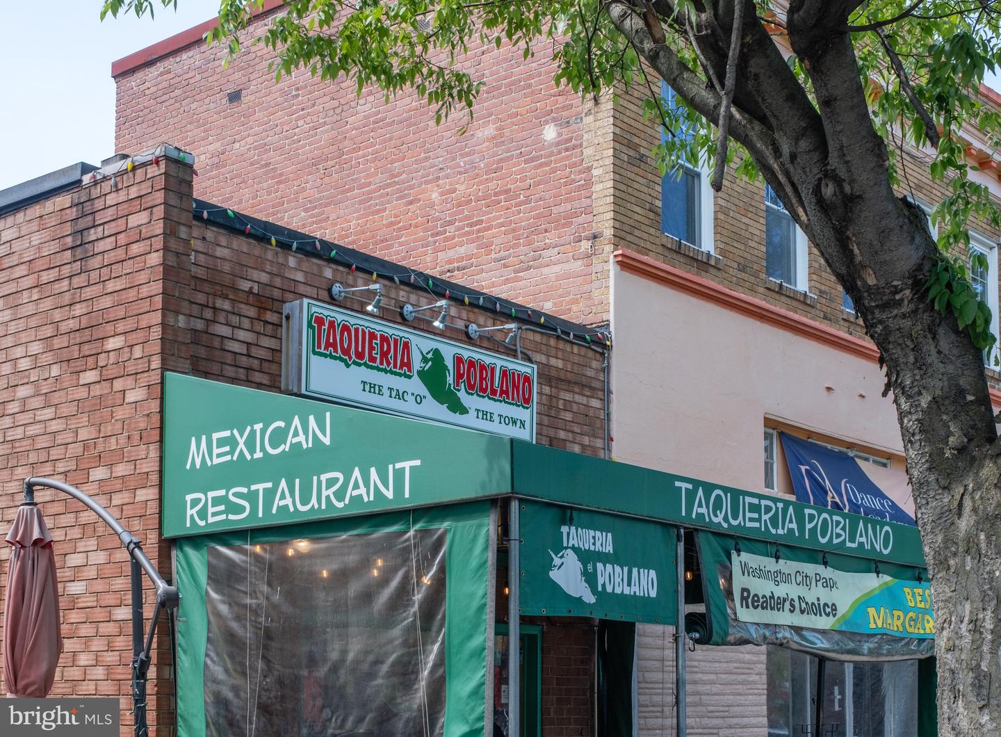 2305 COMMONWEALTH AVE, ALEXANDRIA, Virginia 22301, 3 Bedrooms Bedrooms, ,2 BathroomsBathrooms,Residential,For sale,2305 COMMONWEALTH AVE,VAAX2054666 MLS # VAAX2054666