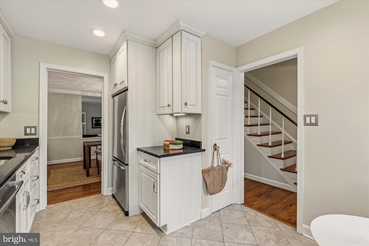 2305 COMMONWEALTH AVE, ALEXANDRIA, Virginia 22301, 3 Bedrooms Bedrooms, ,2 BathroomsBathrooms,Residential,For sale,2305 COMMONWEALTH AVE,VAAX2054666 MLS # VAAX2054666