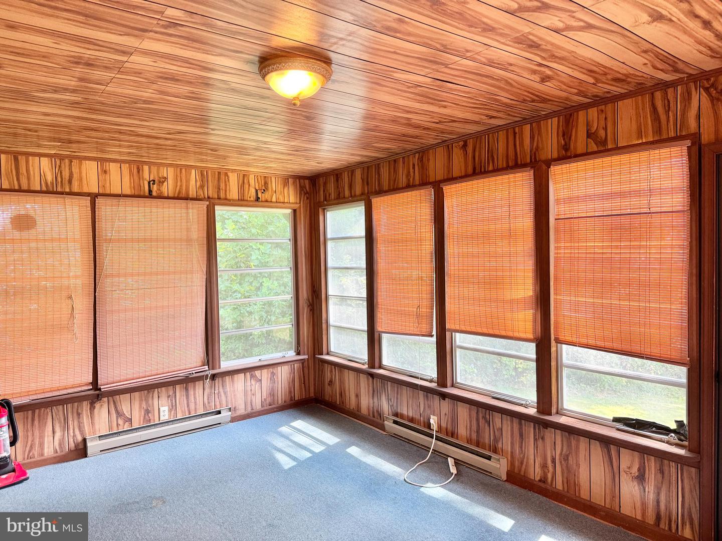 11124 DAHLGREN RD, KING GEORGE, Virginia 22485, 3 Bedrooms Bedrooms, ,2 BathroomsBathrooms,Residential,For sale,11124 DAHLGREN RD,VAKG2007702 MLS # VAKG2007702