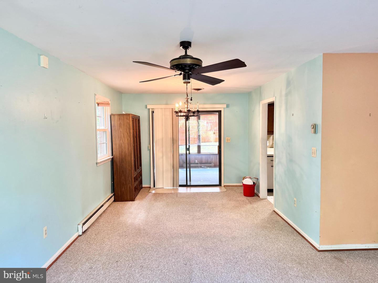 11124 DAHLGREN RD, KING GEORGE, Virginia 22485, 3 Bedrooms Bedrooms, ,2 BathroomsBathrooms,Residential,For sale,11124 DAHLGREN RD,VAKG2007702 MLS # VAKG2007702