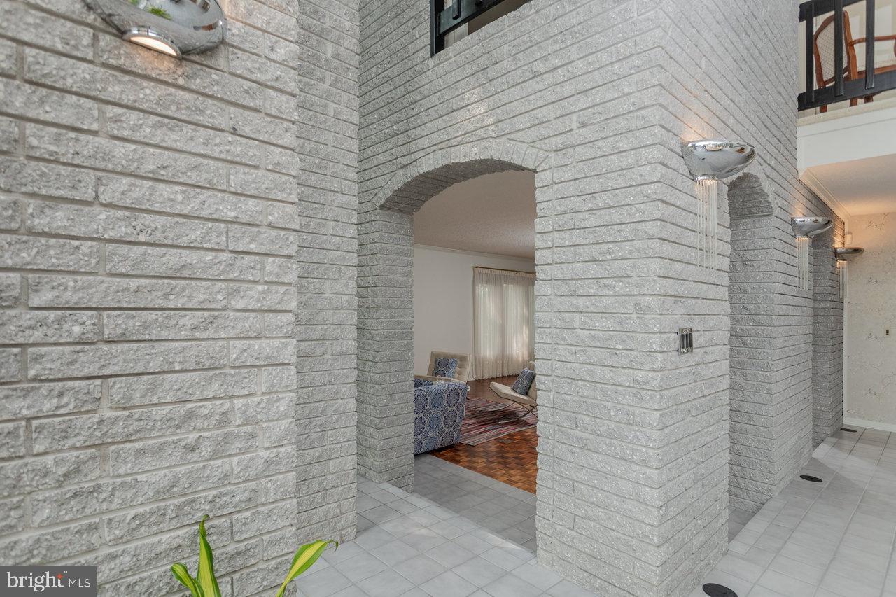 1848 COLLEGE AVE, HARRISONBURG, Virginia 22802, 3 Bedrooms Bedrooms, ,3 BathroomsBathrooms,Residential,For sale,1848 COLLEGE AVE,VAHC2000570 MLS # VAHC2000570