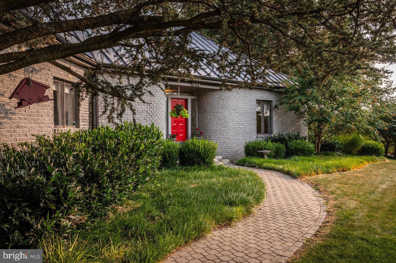 1848 COLLEGE AVE, HARRISONBURG, Virginia 22802, 3 Bedrooms Bedrooms, ,3 BathroomsBathrooms,Residential,For sale,1848 COLLEGE AVE,VAHC2000570 MLS # VAHC2000570